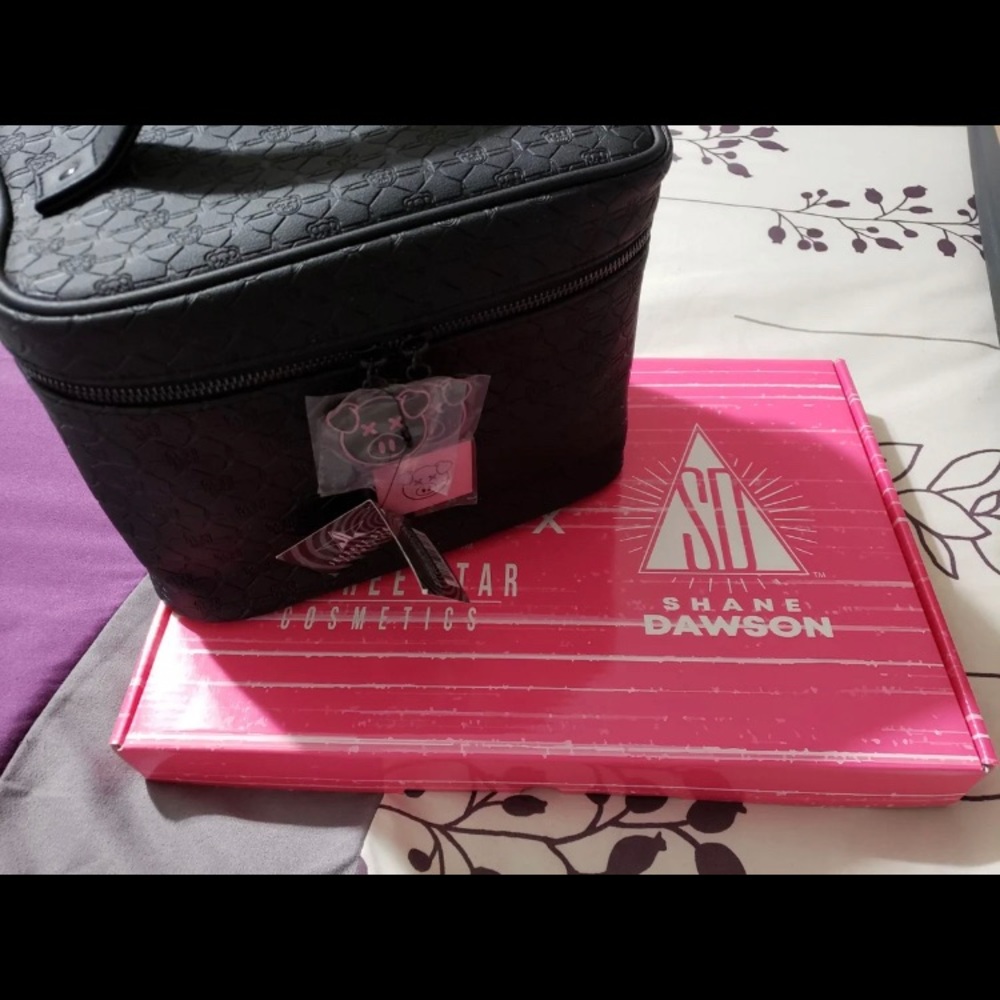 Jeffree star x Shane Dawson bag and mirror bnib